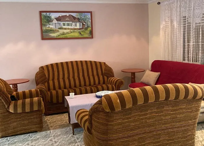 Nad Jeziorem Parter Holiday home *