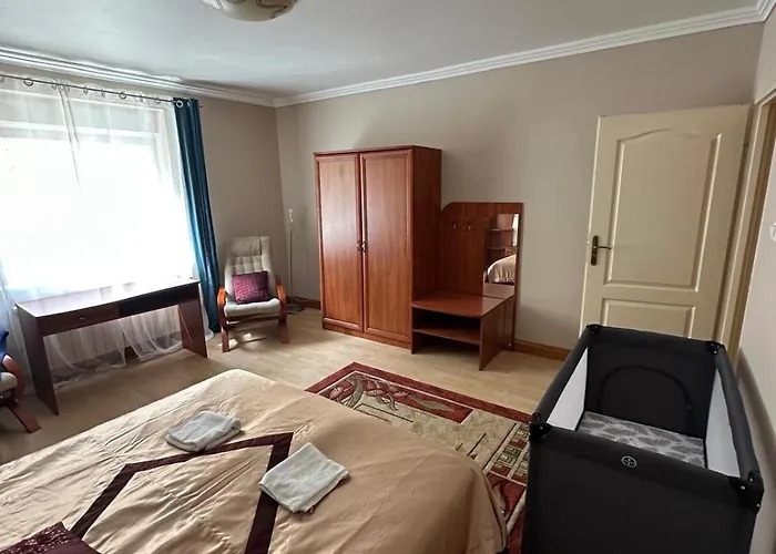 Nad Jeziorem Parter Holiday home *